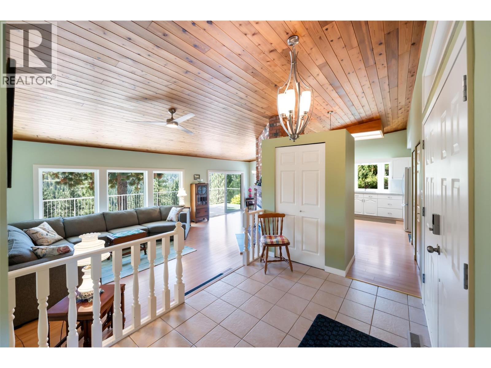 9931 CANYON VIEW Road - 30