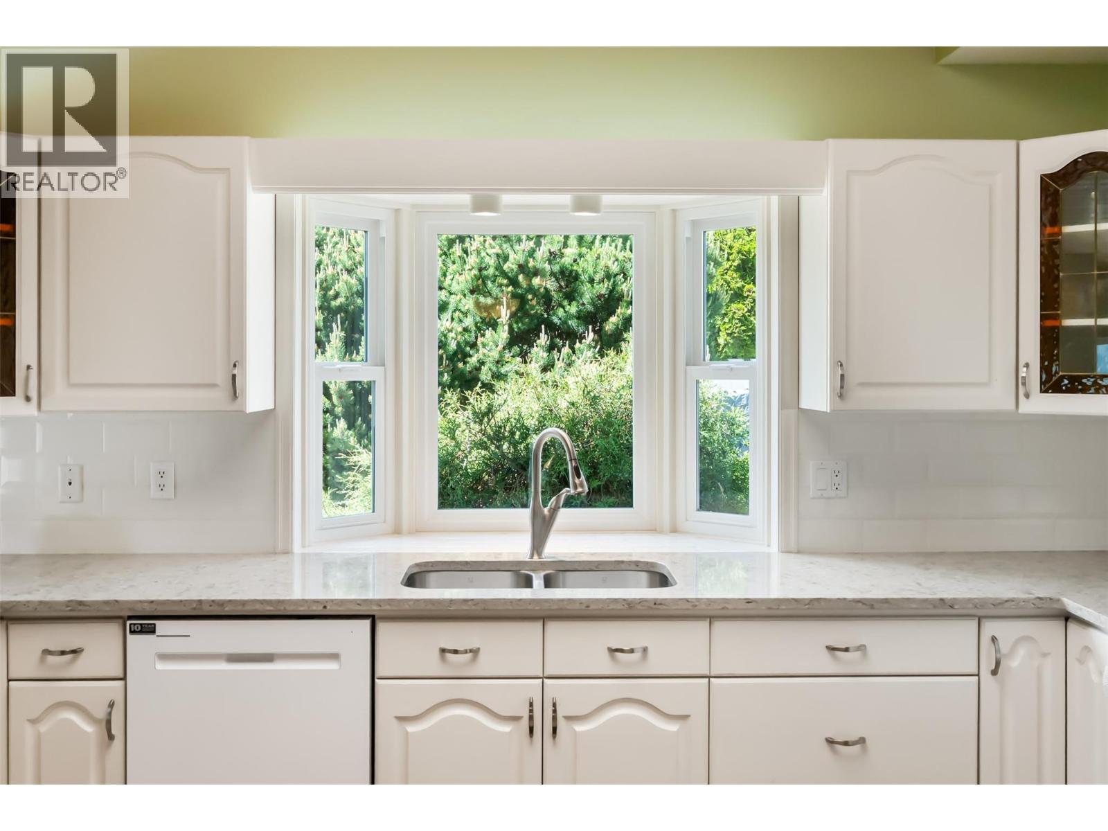 9931 CANYON VIEW Road, Summerland