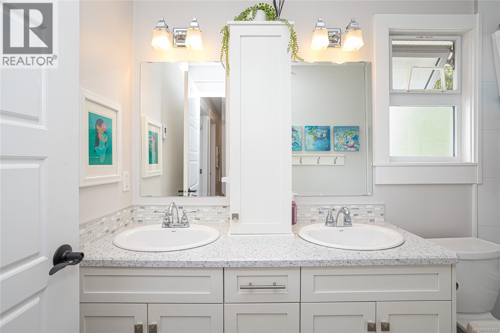 7859 Simpson Rd - Image 32