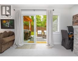 7859 Simpson Rd, Central Saanich, BC V8M2H3 Photo 35