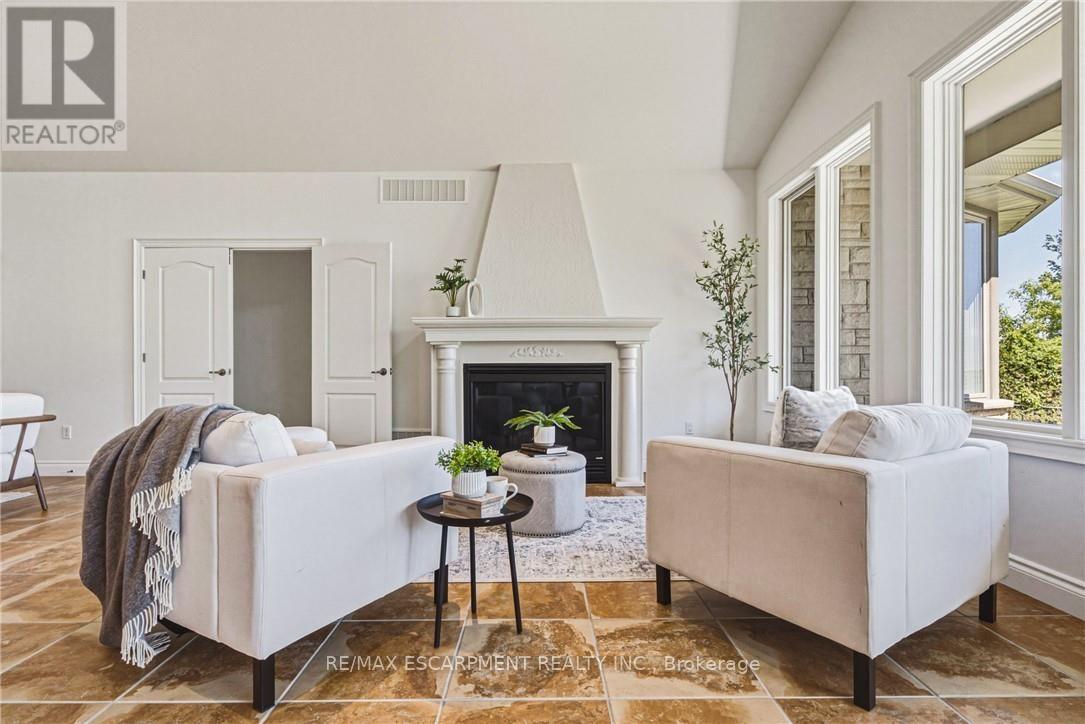 511 GLOVER ROAD - 12