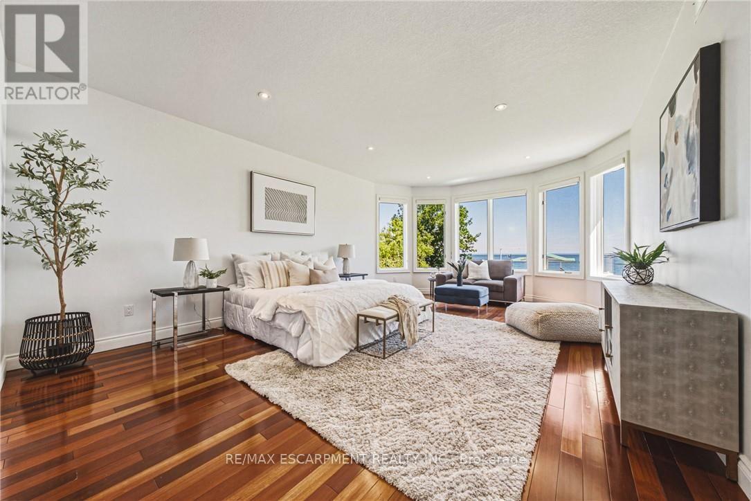 511 GLOVER ROAD - 17