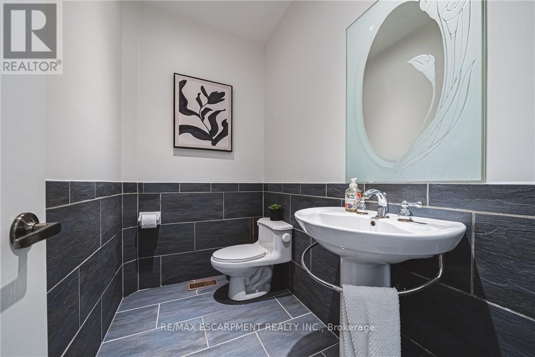 511 GLOVER ROAD - 28