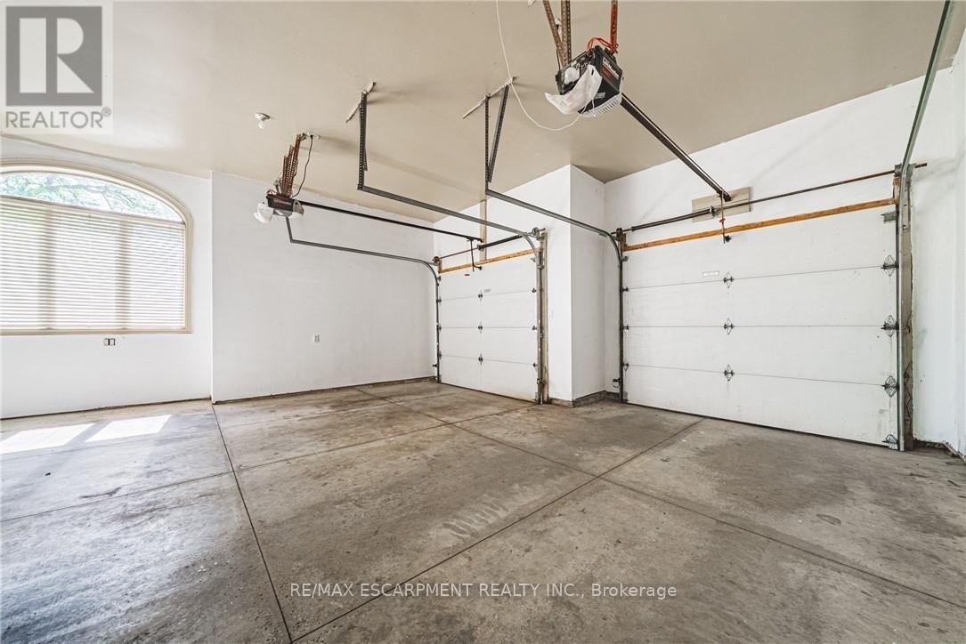 511 GLOVER ROAD - Image 37