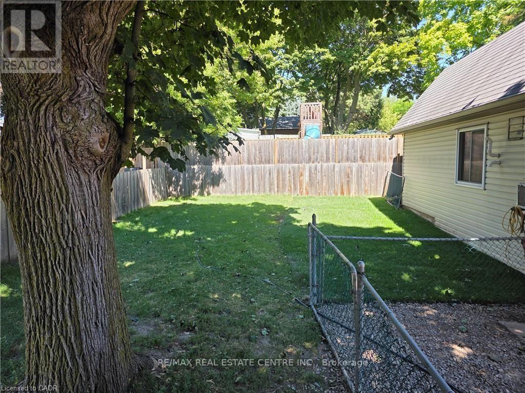 76 BRENTWOOD AVENUE - 38