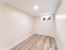 174 Hazelwood Crescent, Winnipeg, MB R2M4E6 Photo 25