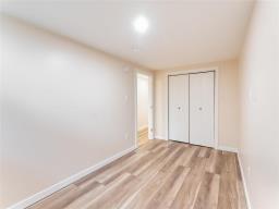 174 Hazelwood Crescent, Winnipeg, MB R2M4E6 Photo 26