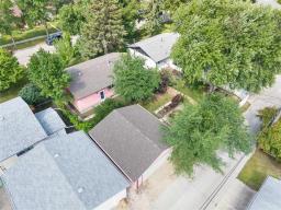 174 Hazelwood Crescent, Winnipeg, MB R2M4E6 Photo 36