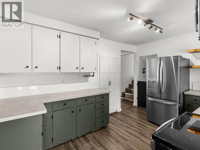 30 TAKHINI AVE - Image 11