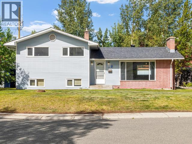 30 TAKHINI AVE - 1
