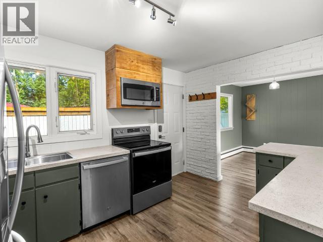 30 TAKHINI AVE - Image 10