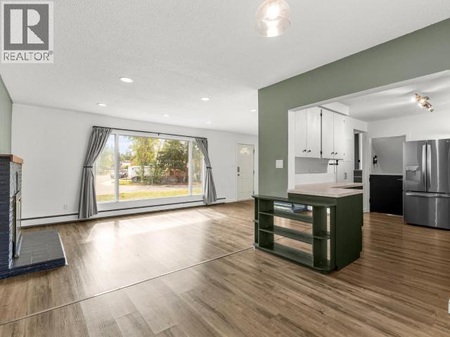 30 TAKHINI AVE - 8