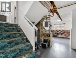 30 Takhini Ave, Whitehorse, YT Y1A3N6 Photo 17