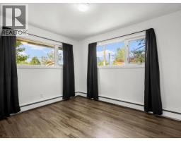 30 Takhini Ave, Whitehorse, YT Y1A3N6 Photo 15