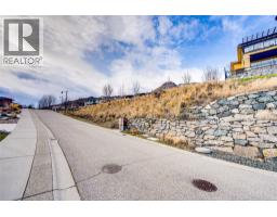 215 Harvest Court, Vernon, BC V1H1Z9 Photo 11