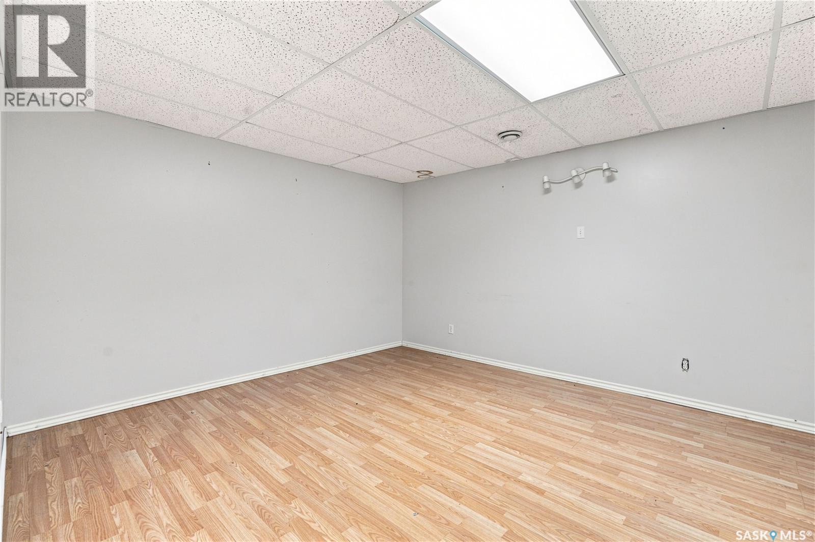 #106 663 BECKETT CRESCENT - 27