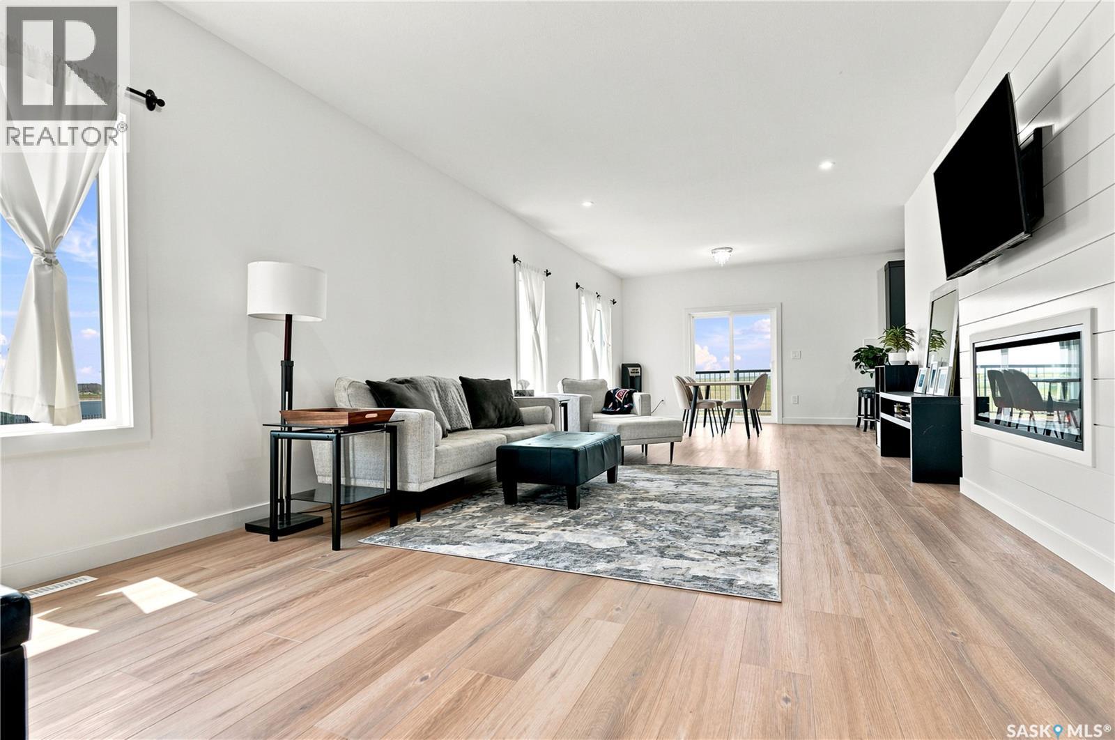 902 Bentley MANOR - Image 11