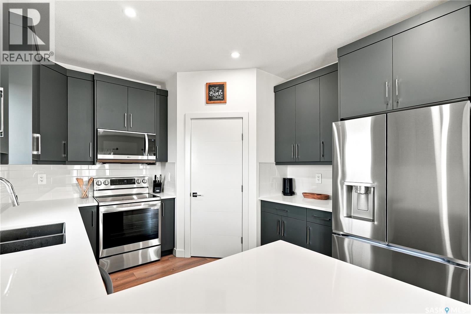 902 Bentley MANOR - Image 20