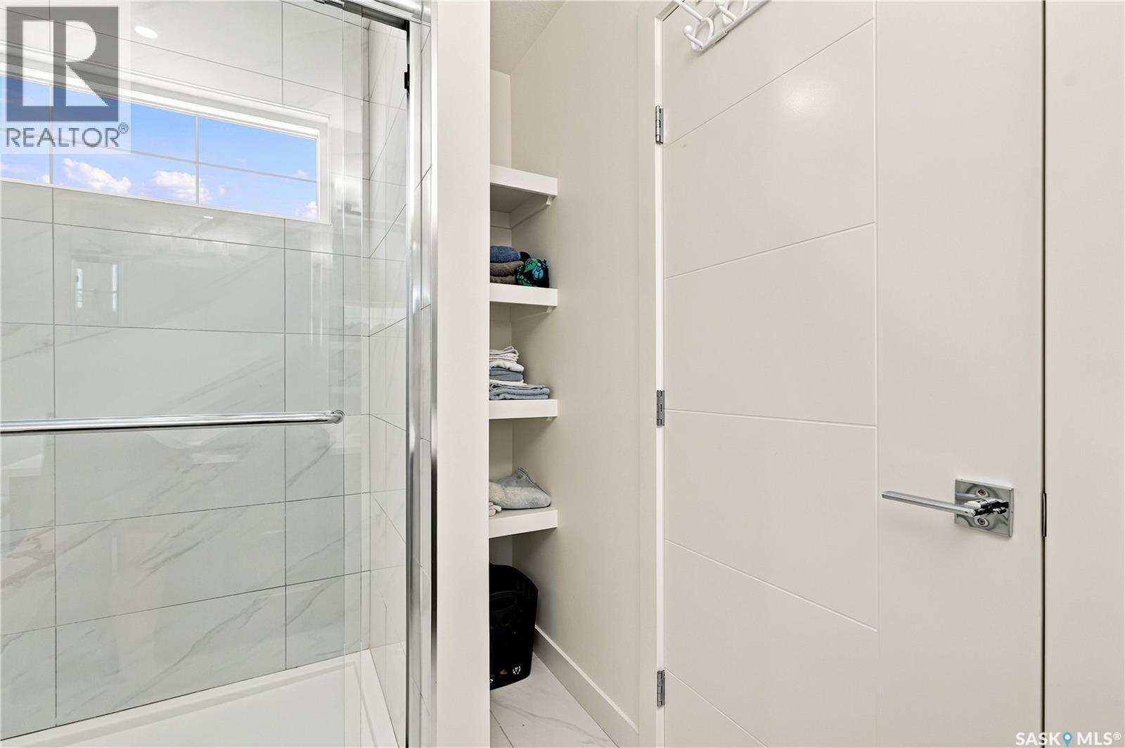 902 Bentley MANOR - Image 30