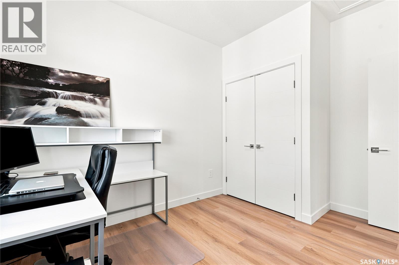 902 Bentley MANOR - Image 32