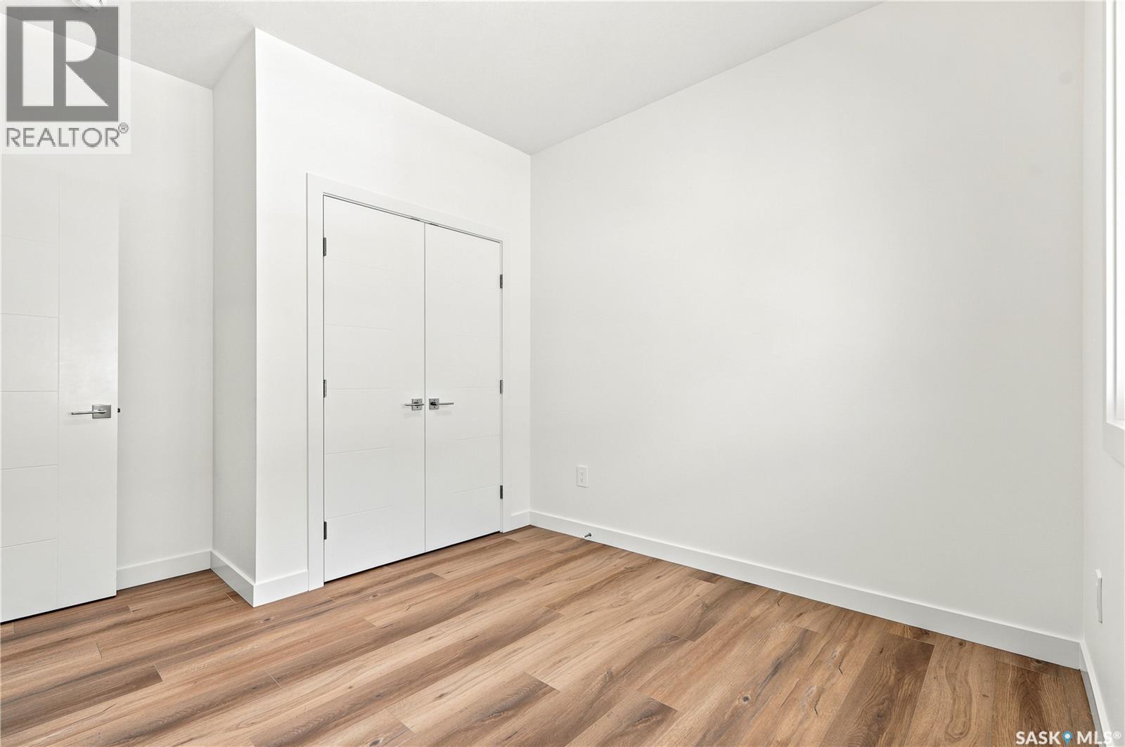 902 Bentley MANOR - Image 35
