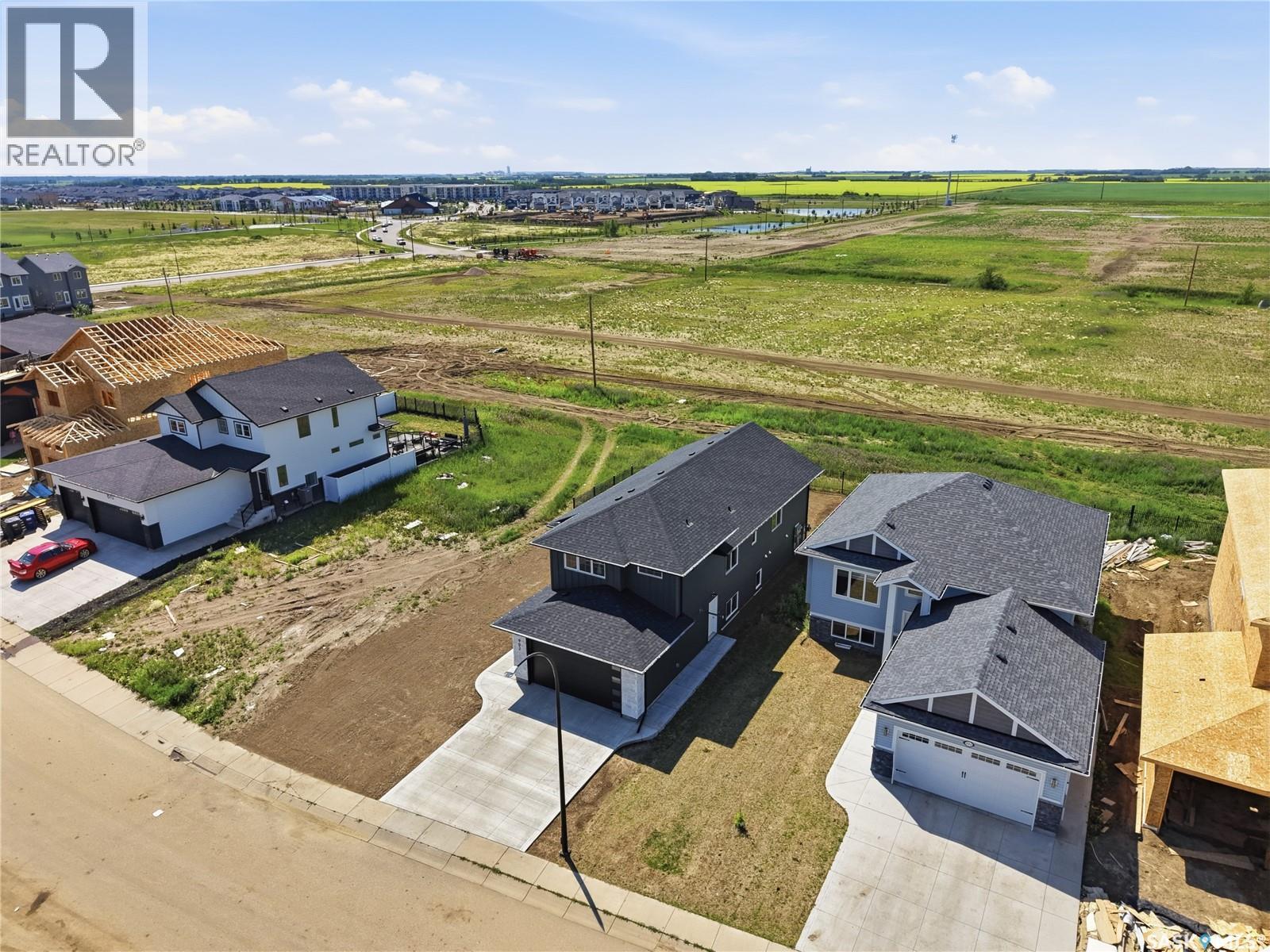 902 Bentley MANOR - Image 6