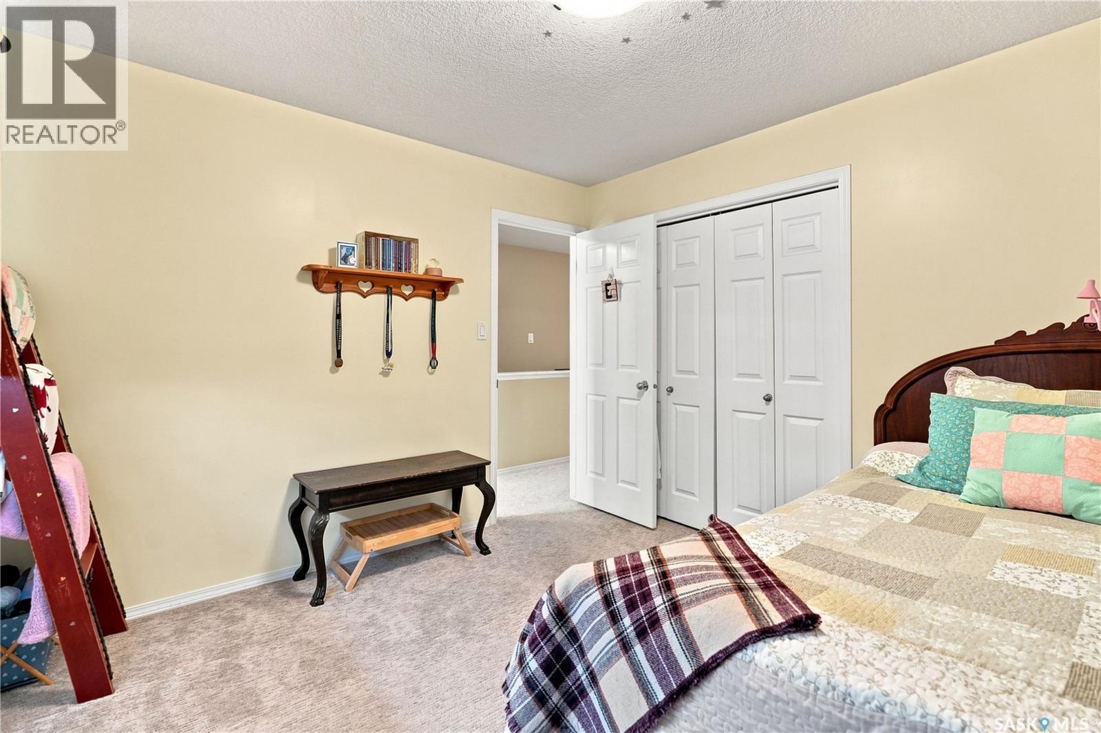 1030 ORCHID WAY N - Image 24