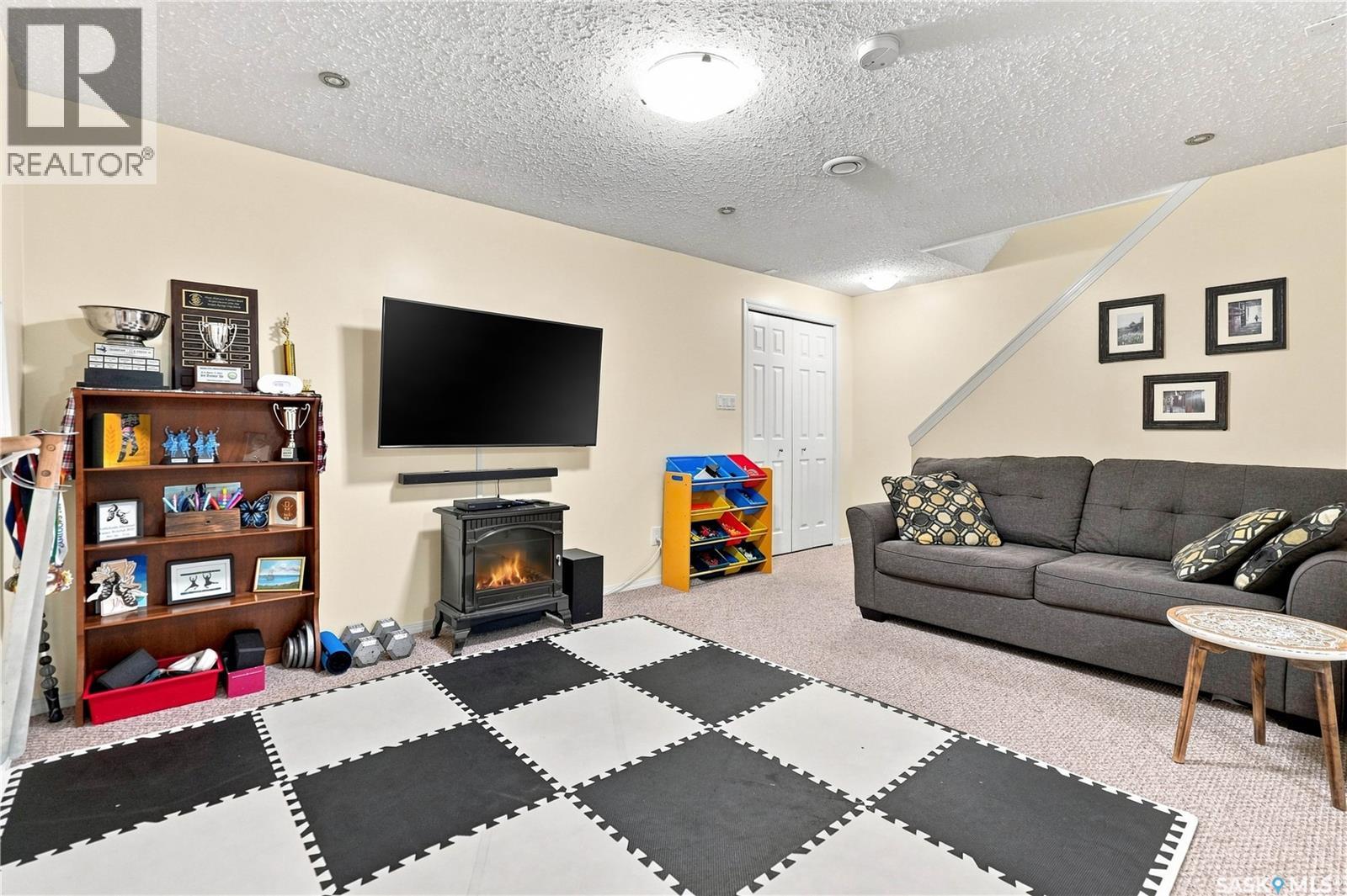 1030 ORCHID WAY N - Image 30