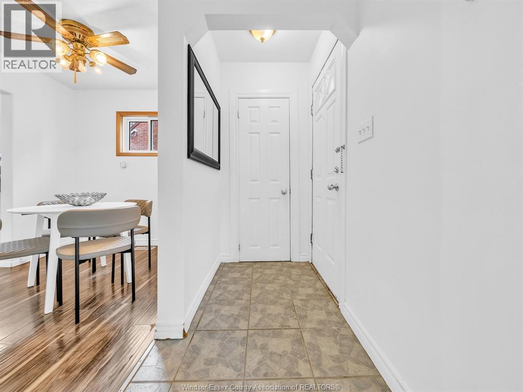 2187 GIRARDOT - 11