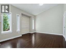 11335 Creekside Street, Maple Ridge, BC V2W0C7 Photo 10