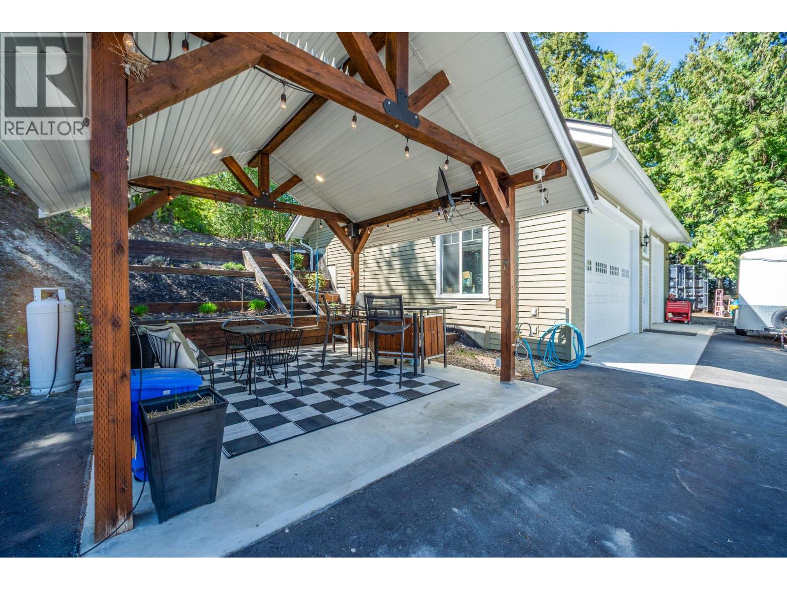 1446 Huckleberry Drive - 64