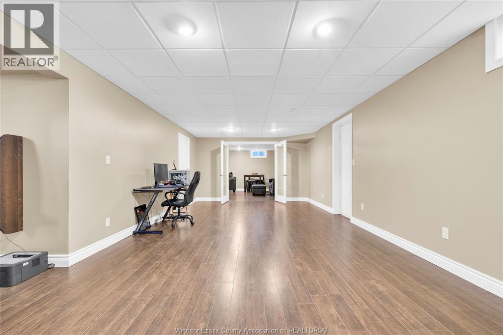 112 FAY COURT - Image 28