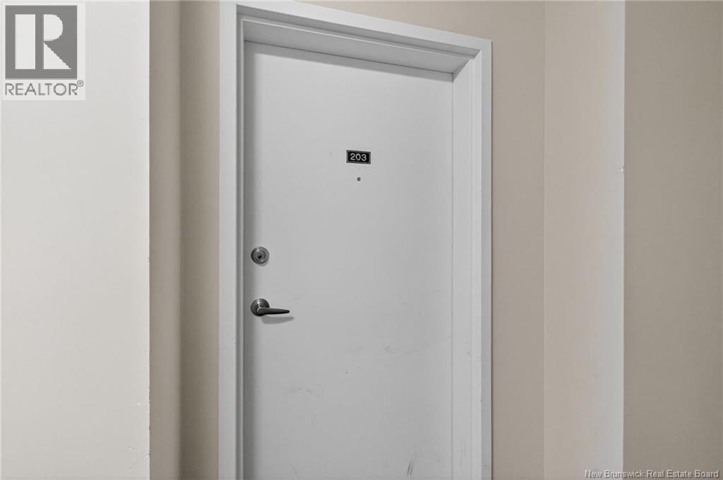 #203 33 Sifroi Street - Image 4