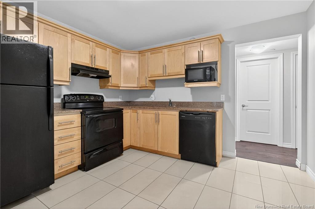 #203 33 Sifroi Street - Image 16
