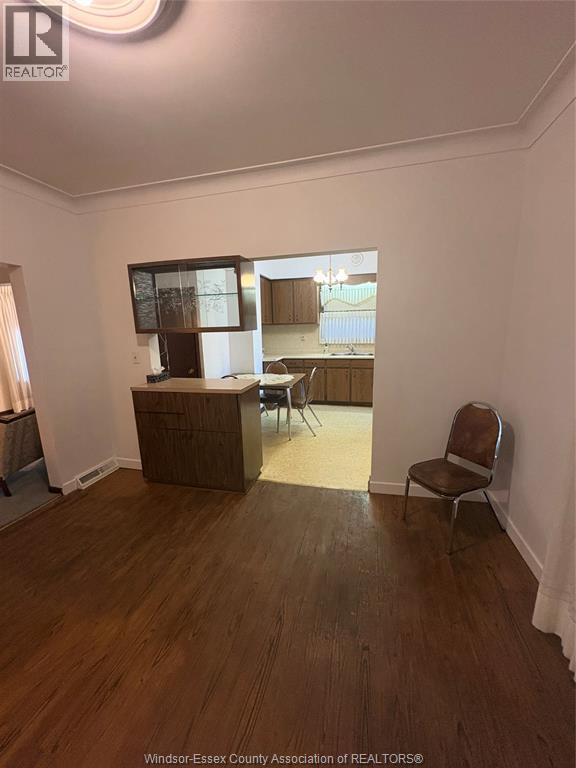 865 ERIE STREET - Image 8