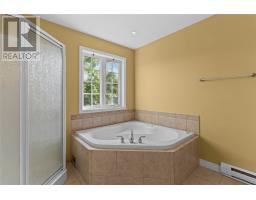 13 Beaverbrook Drive thumbnail 19