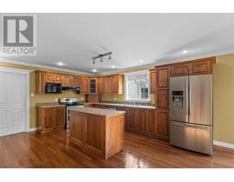 13 Beaverbrook Drive thumbnail 8