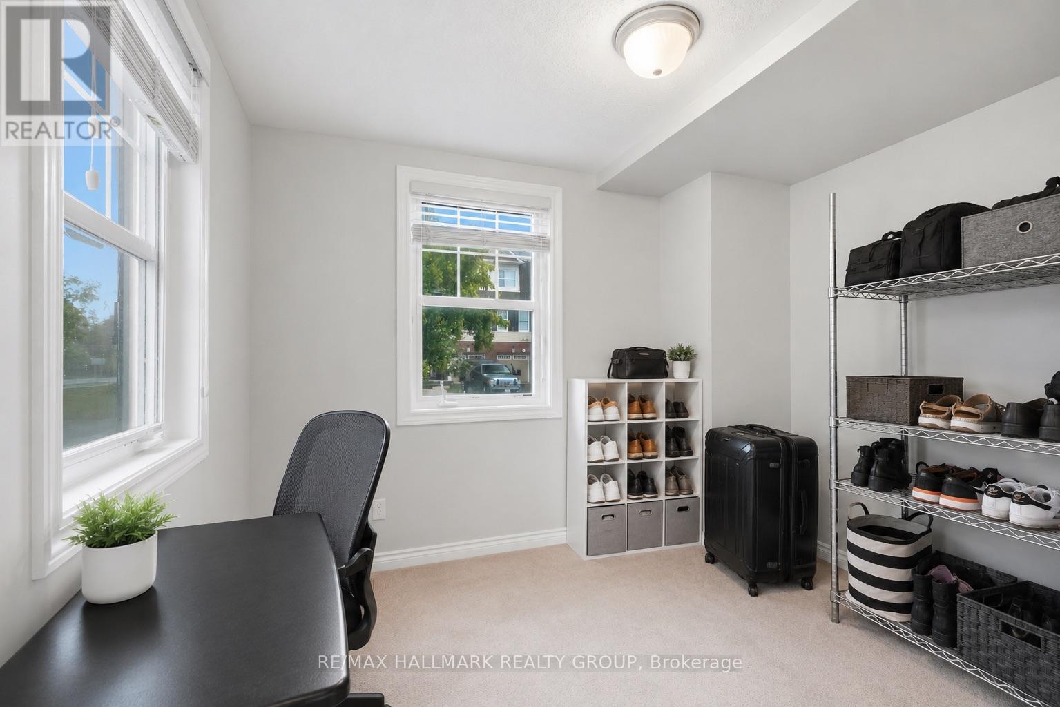 588 FOXLIGHT CIRCLE - 4