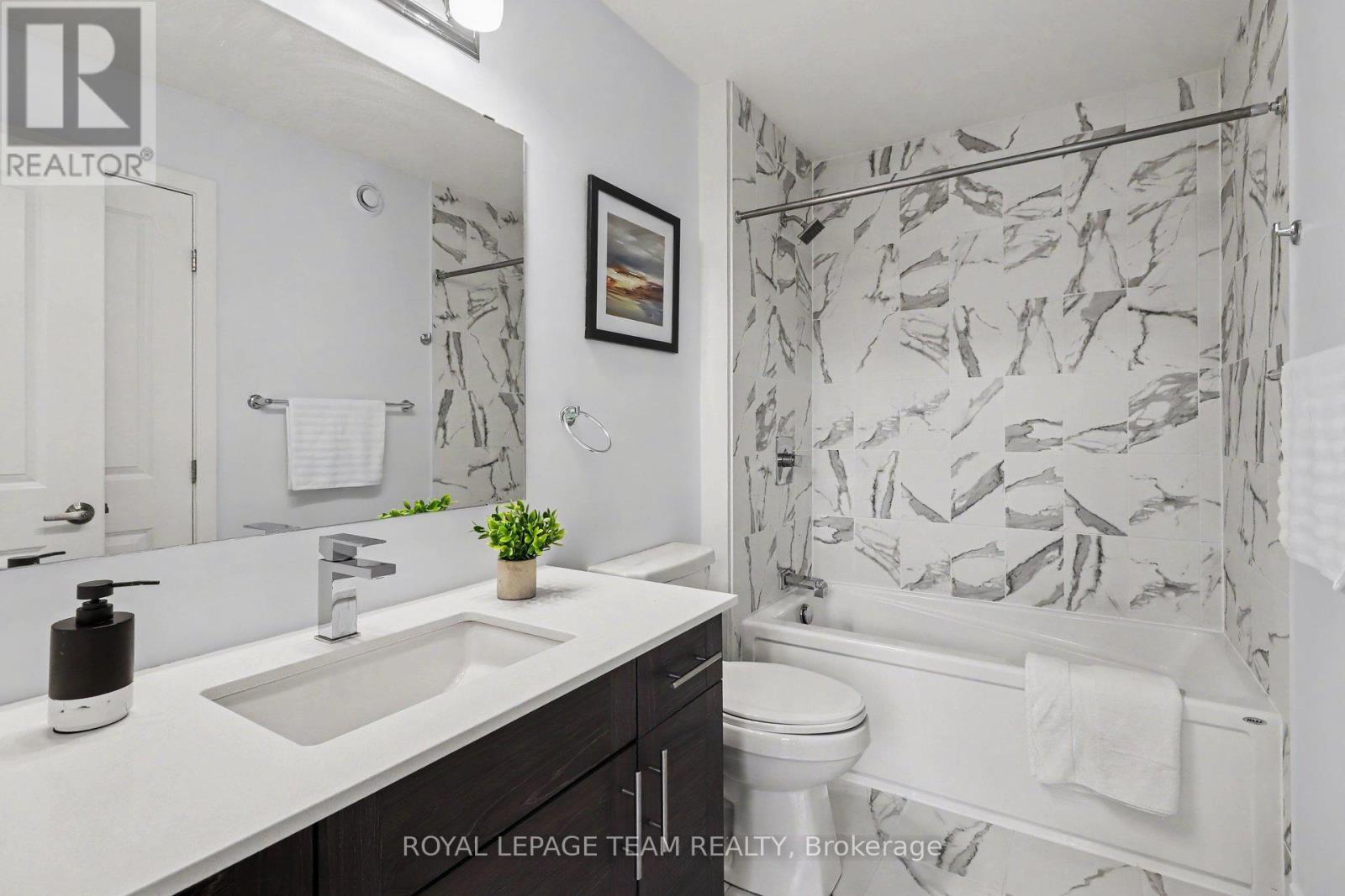 590 TRIANGLE STREET - Image 18