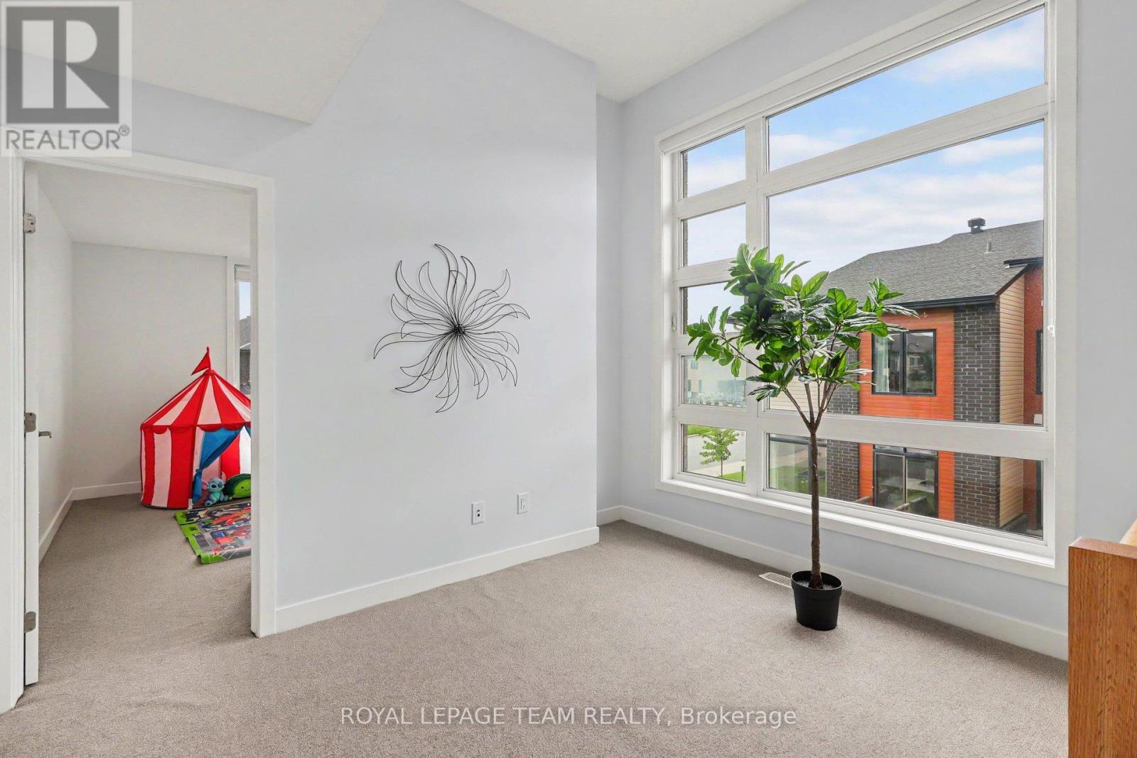 590 TRIANGLE STREET - 20