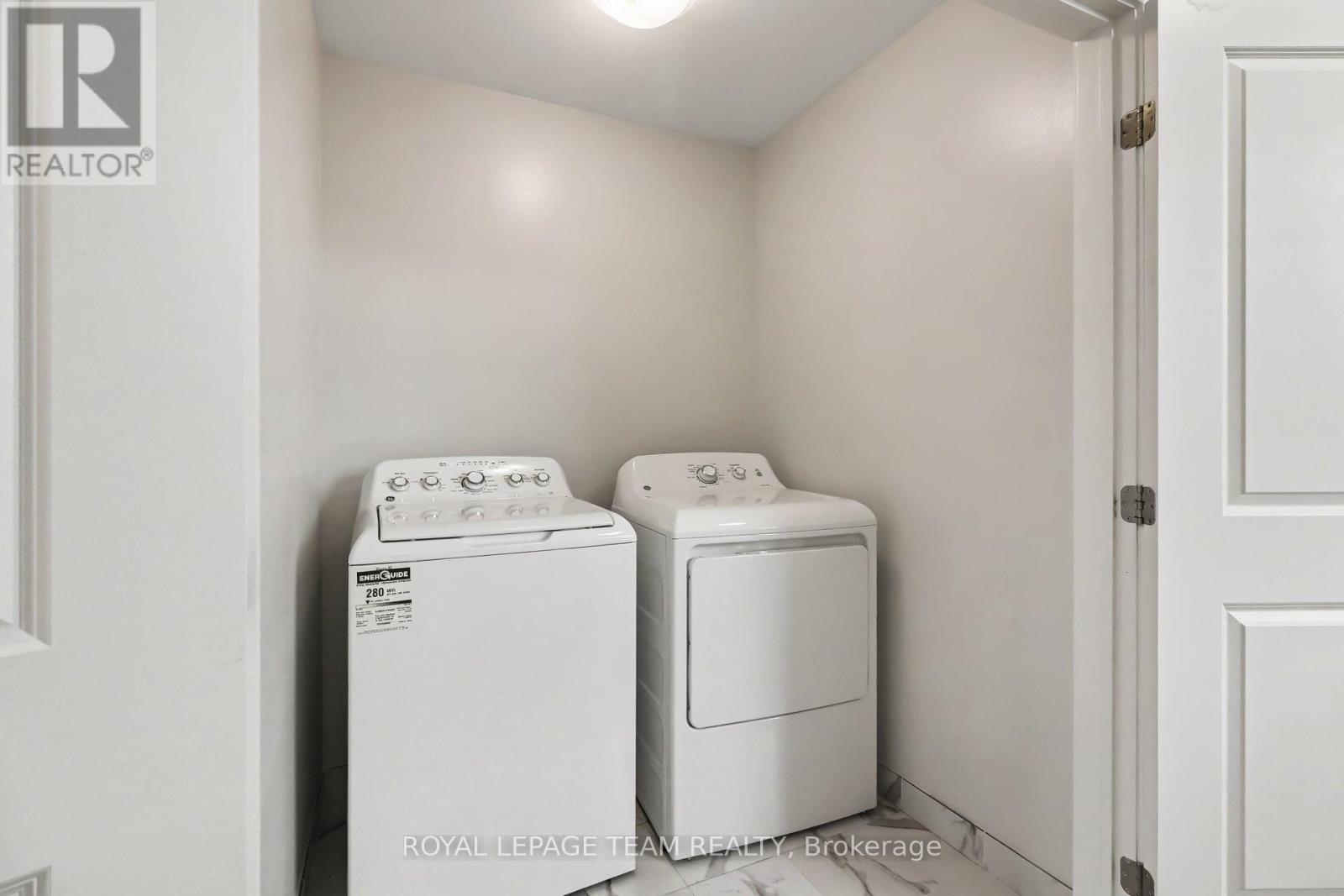 590 TRIANGLE STREET - 26