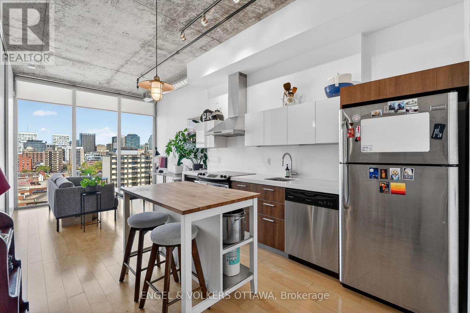 #935 340 MCLEOD STREET - Image 15