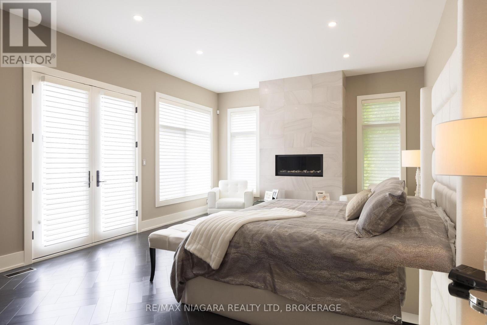362 NIAGARA BOULEVARD - Image 23