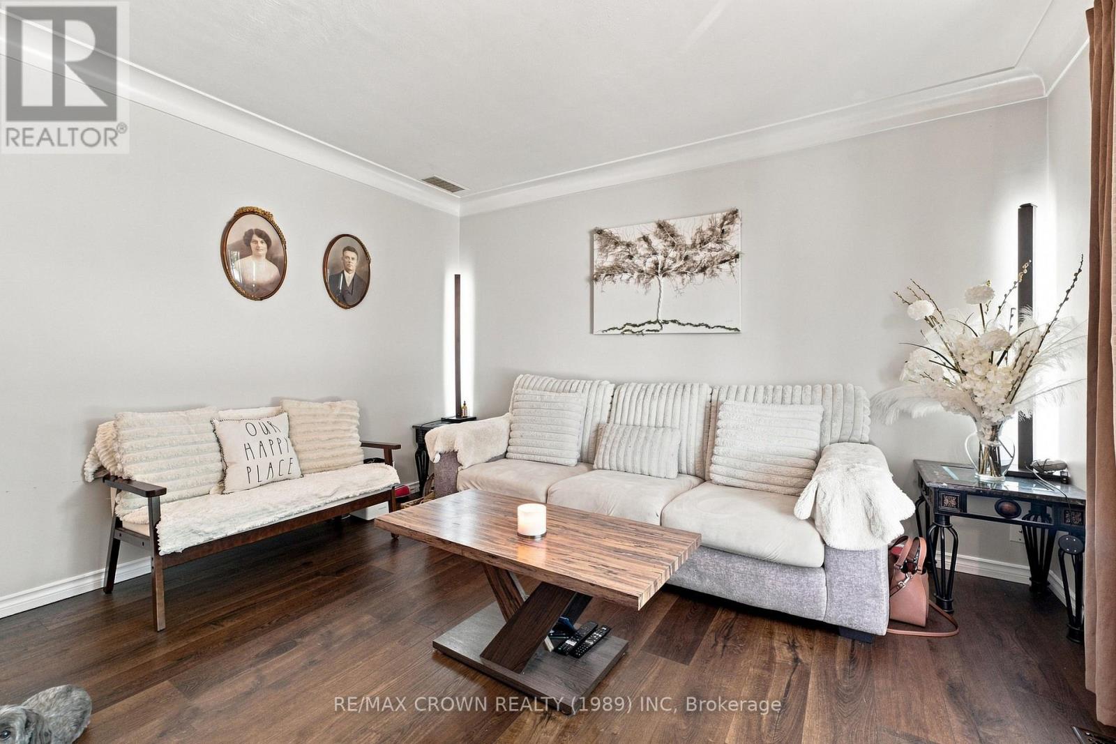 262 LEE AVENUE - 4
