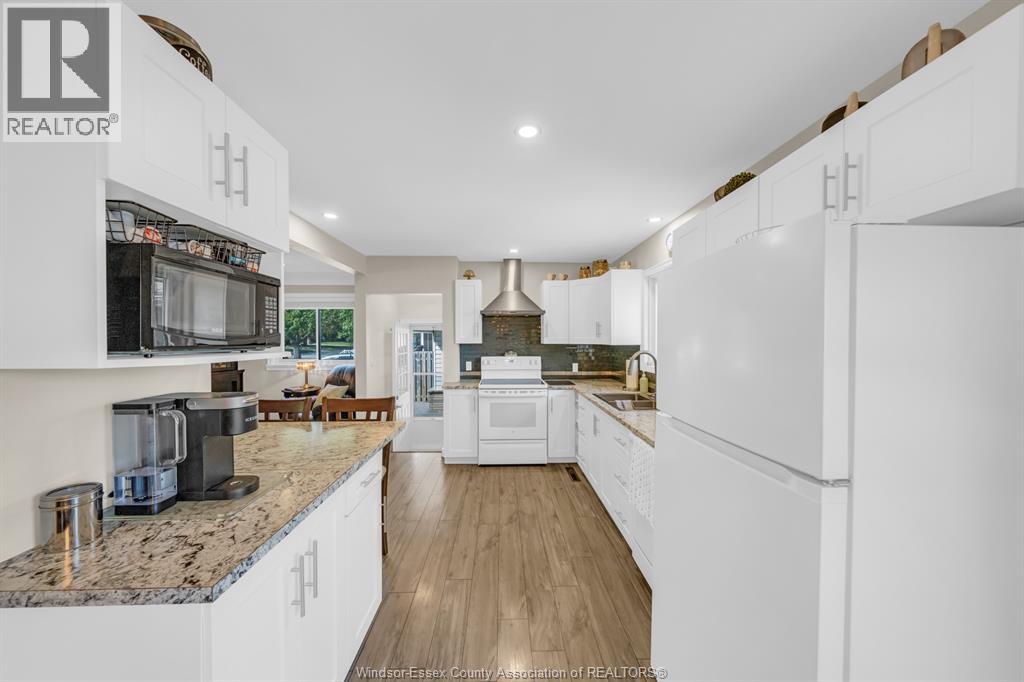 22 DANFORTH - Image 10