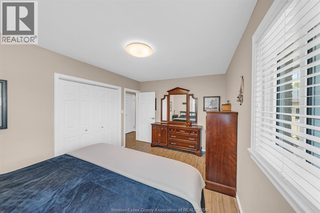 22 DANFORTH - Image 16