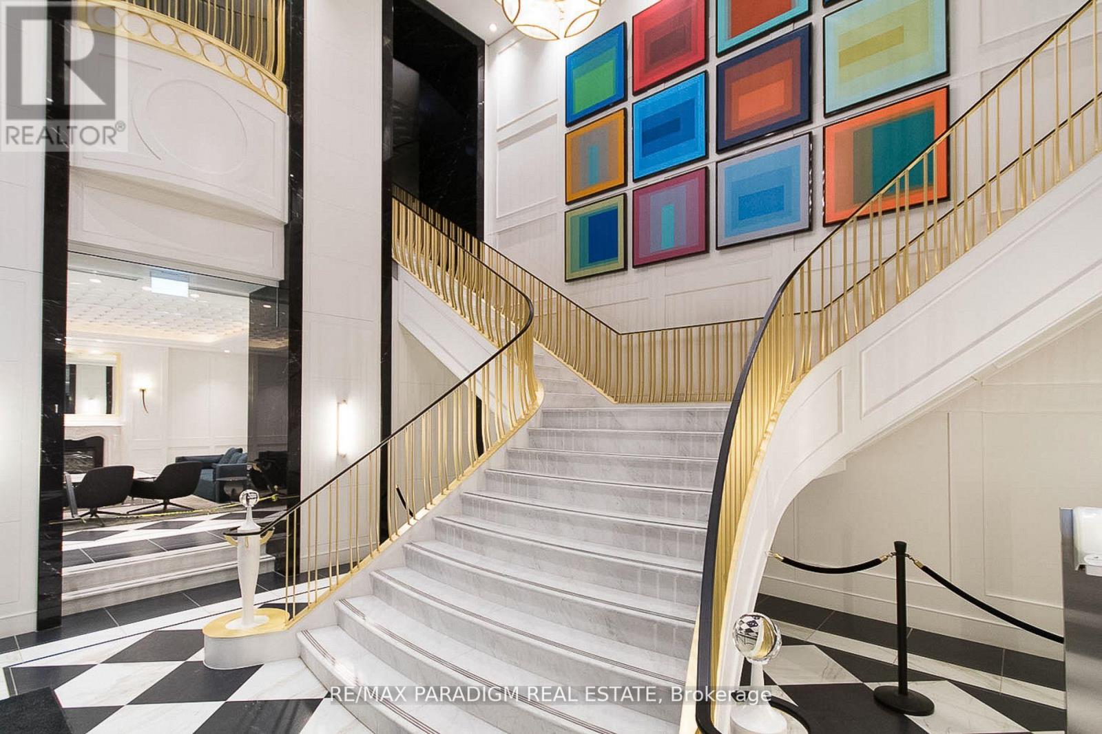 #2501 955 BAY STREET - 2