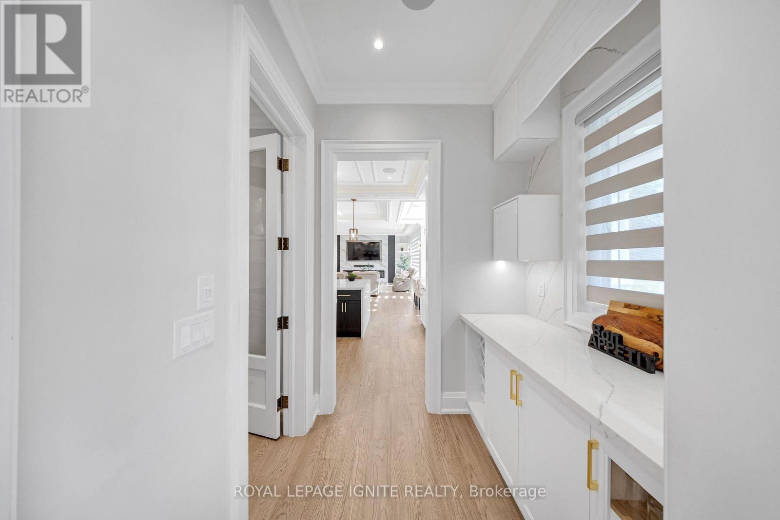 2342 HESKA ROAD - 12
