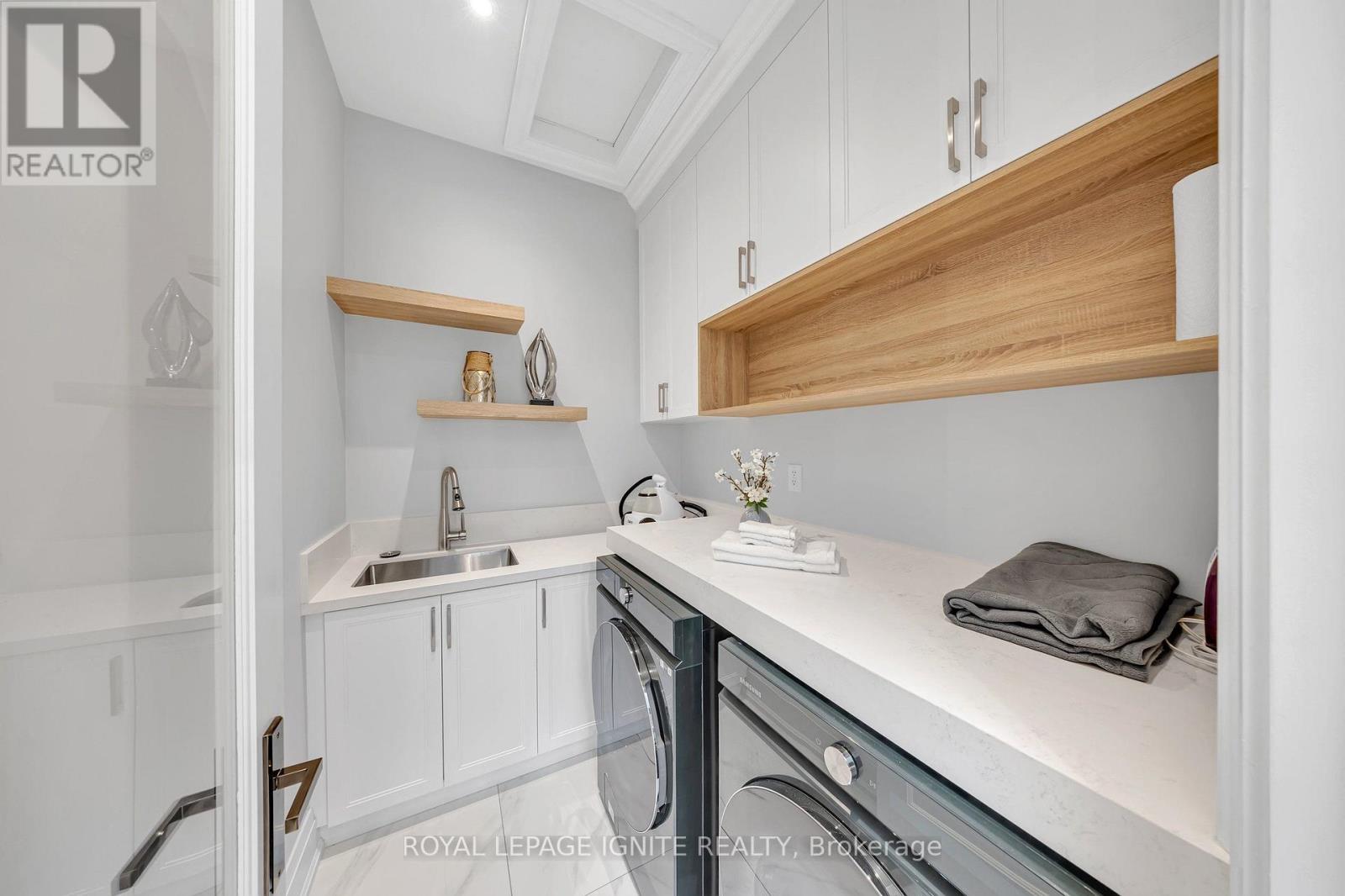 2342 HESKA ROAD - 33