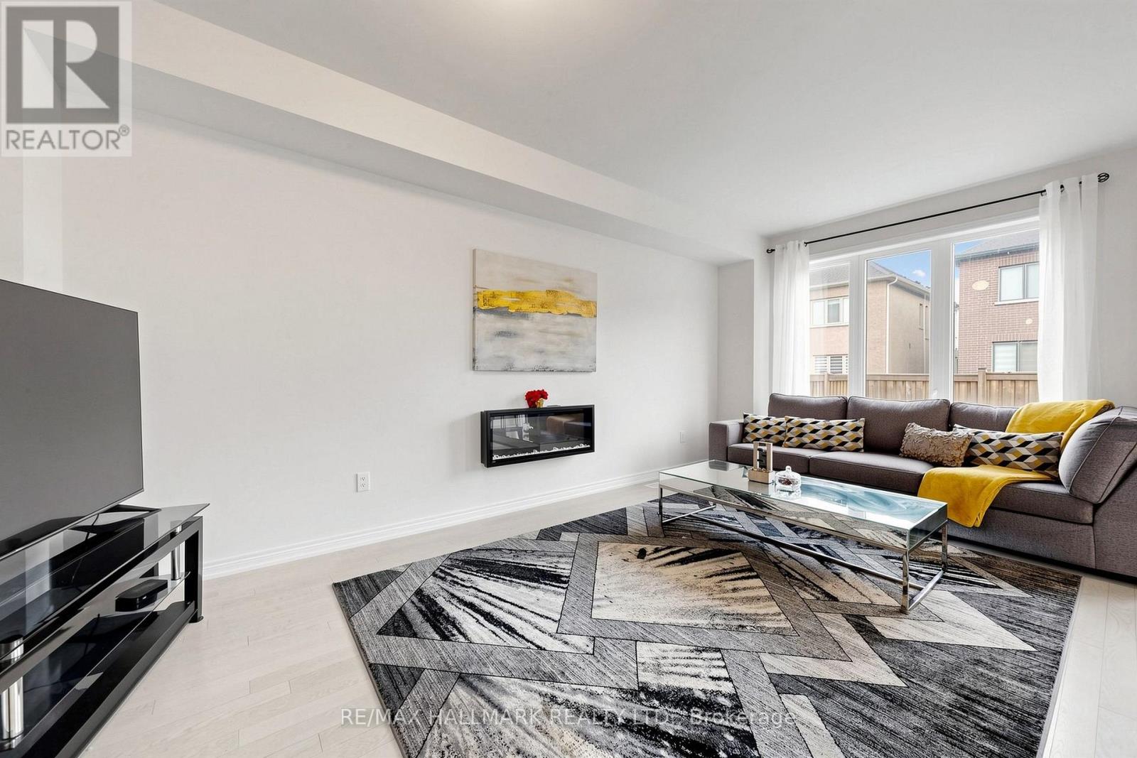 19 CONARTY CRESCENT - 6